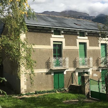 Villa Rosalia Вільянуа Екстер'єр фото